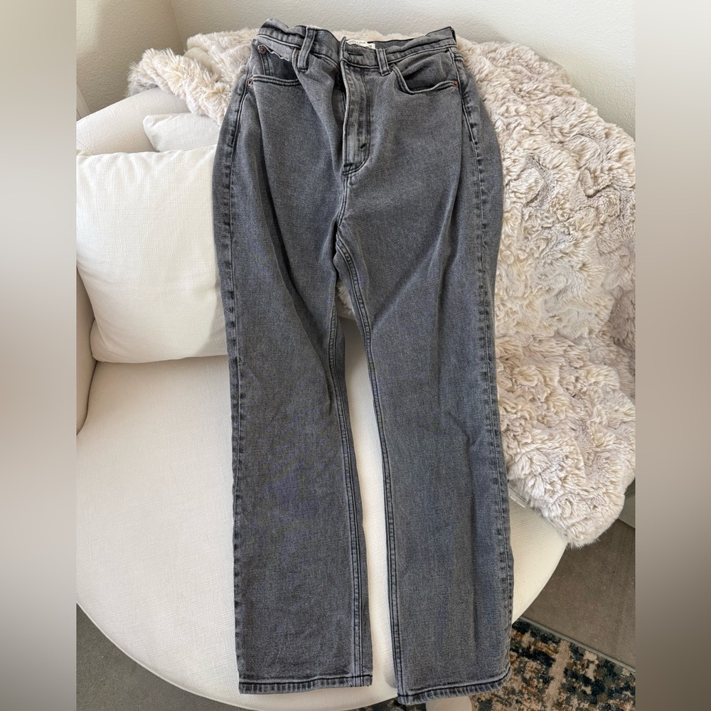 Abercrombie & Fitch Women's Straight Leg Jeans